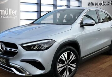 Mercedes-Benz GLA 200 11.428 km 35.870 &euro; Hof 95030