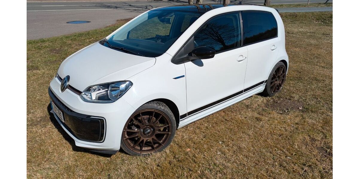 VW e-up! 26.770 km 19.990 &euro; Steinberg 08237