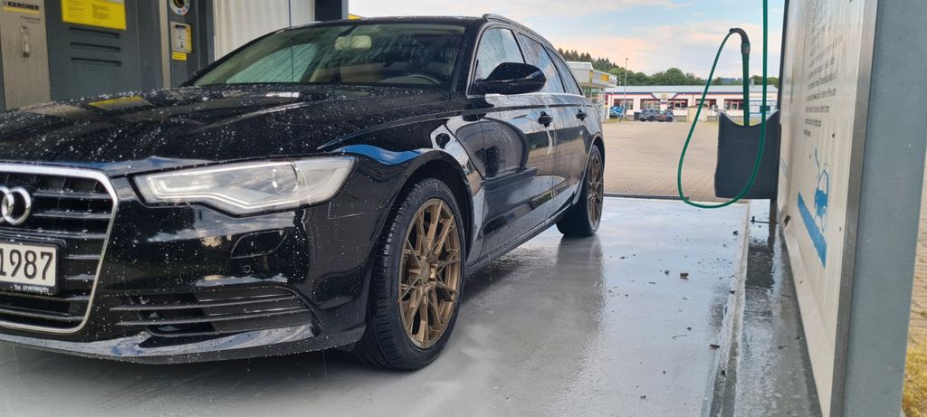 Audi A6 228.000 km 14.599 &euro; Zwota 08267