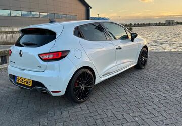 Renault Clio 114.300 km 11.347 &euro; Bergen op Zoom 04624