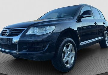 VW Touareg 241.201 km 5.700 &euro; Neustadt 08223