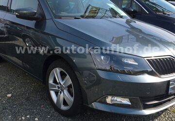 Skoda Fabia 122.800 km 9.895 &euro; Neuensalz - Mechelgrün 08541