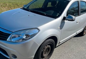 Dacia Sandero 148.000 km 1.550 &euro; Reichenbach/Rotschau 08468
