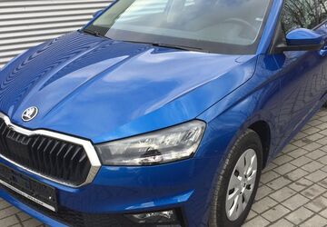 Skoda Fabia 16.867 km 15.990 &euro; Plauen 08527