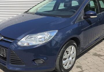 Ford Focus 141.222 km 2.990 &euro; Plauen 08527