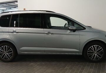 VW Touran 35.950 km 31.000 &euro; Greiz 07973
