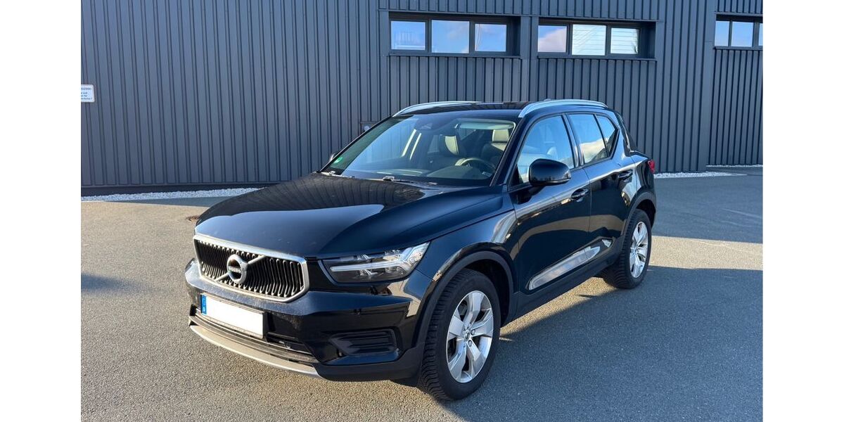 Volvo XC40 103.938 km 22.900 &euro; Hof 95028