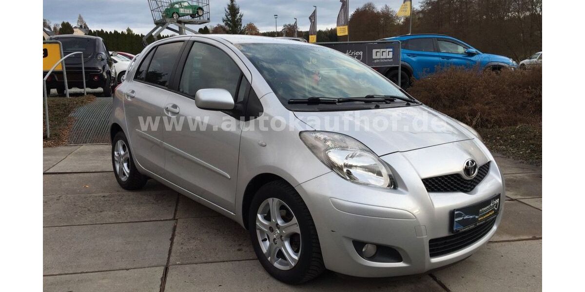 Toyota Yaris 103.670 km 7.890 &euro; Neuensalz - Mechelgrün 08541