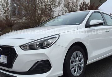 Hyundai i30 83.926 km 12.490 &euro; Neuensalz - Mechelgrün 08541