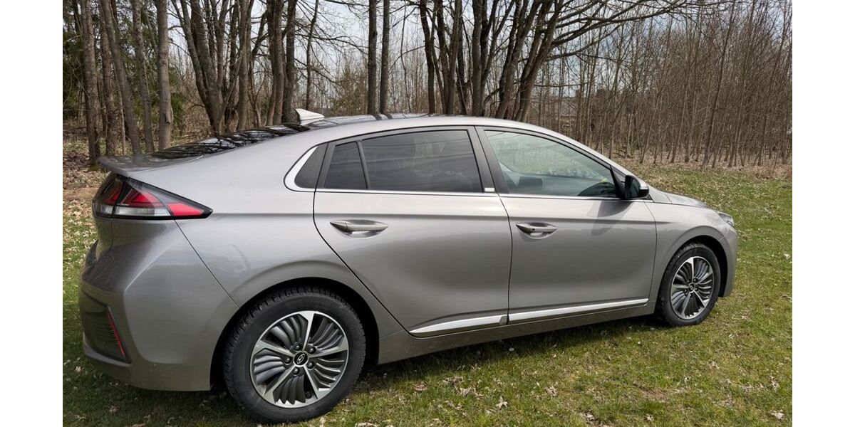 Hyundai IONIQ 11.111 km 18.500 &euro; Markneukirchen 08258