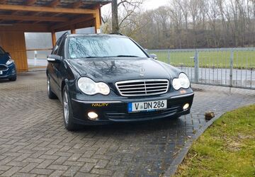 Mercedes-Benz C 180 194.000 km 3.990 &euro; Pausa 07952