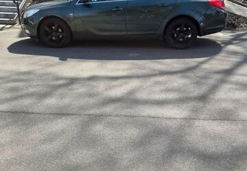 Opel Insignia 121.000 km 6.490 &euro; Reichenbach 08468