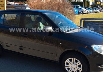 Skoda Fabia 89.436 km 6.795 &euro; Neuensalz - Mechelgrün 08541