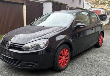 VW Golf 83.030 km 4.999 &euro; Hof 95028