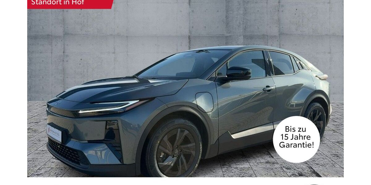 Toyota C-HR 1.620 km 43.590 &euro; Hof 95030