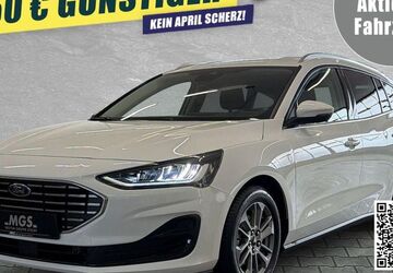 Ford Focus 10.800 km 22.390 &euro; Hof 95032