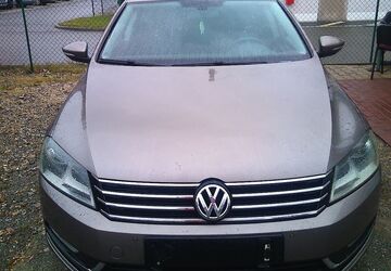 VW Passat Variant 255.000 km 5.200 &euro; Plauen 08523