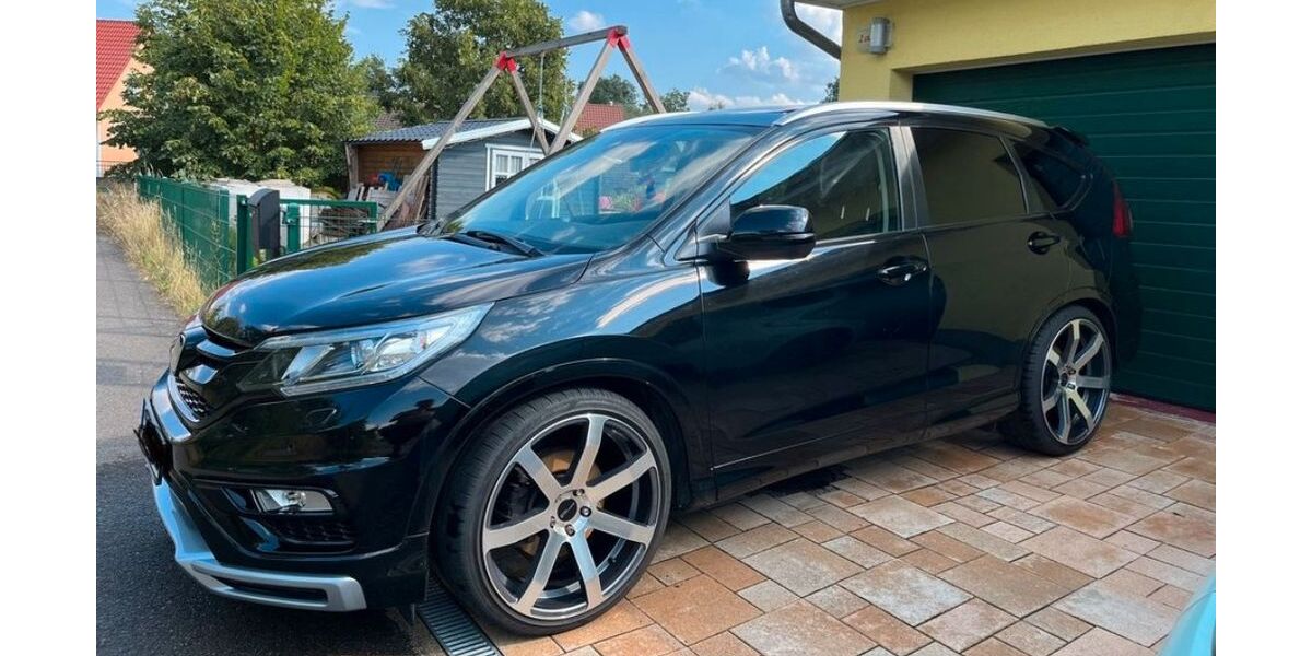 Honda CR-V 151.000 km 15.900 &euro; Pausa 07952