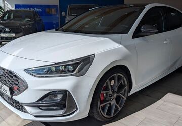 Ford Focus 9.500 km 33.490 &euro; Plauen 08525