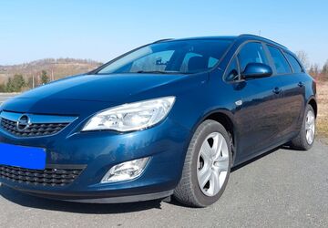 Opel Astra 144.000 km 4.899 &euro; Hof 95028