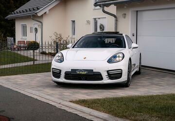 Porsche Panamera 142.894 km 38.950 &euro; Regnitzlosau 95194