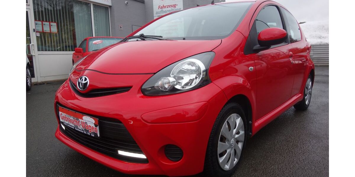 Toyota Aygo (X) 170.000 km 3.490 &euro; Hof 95030