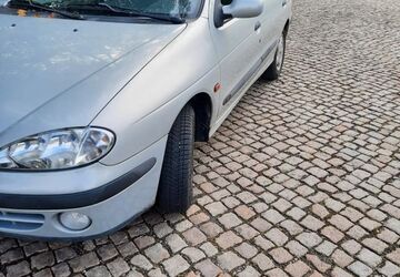 Renault Megane 106.000 km 2.299 &euro; Reichenbach 08468