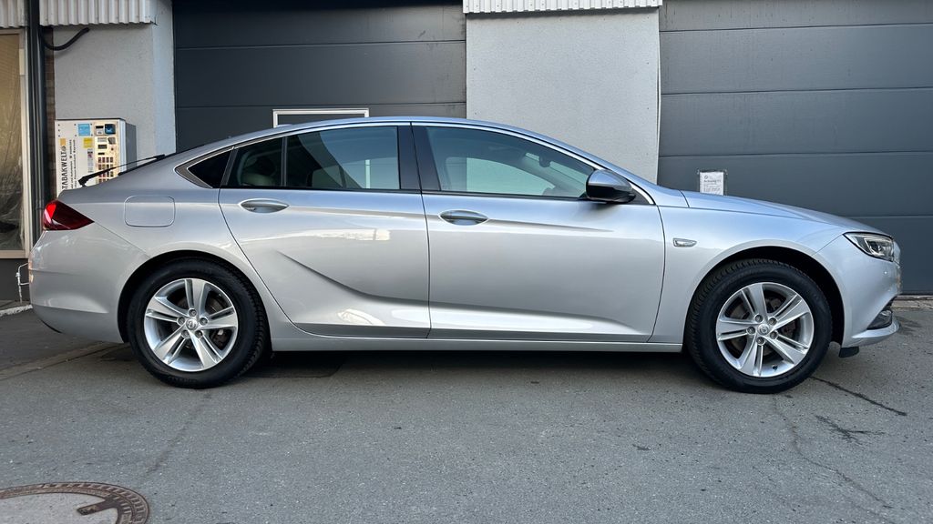 Opel Insignia 186.514 km 8.950 &euro; Oberkotzau 95145