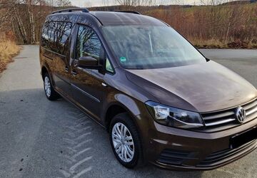 VW Caddy Maxi 129.000 km 20.990 &euro; Auerbach 08209