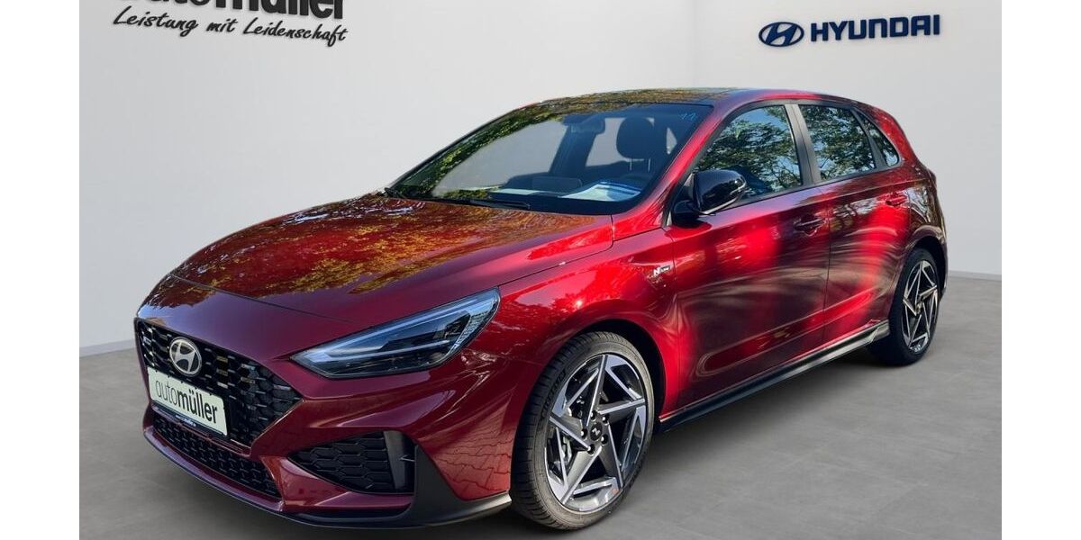 Hyundai i30 2.500 km 30.888 &euro; Hof 95030