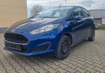 Ford Fiesta 107.042 km 4.699 &euro; Tanna 07922